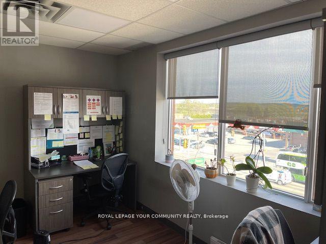 301 - 107 Holland Street E, Bradford West Gwillimbury, ON