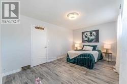 145 Chestnut Street N, Cambridge, ON - Indoor Photo Showing Bedroom