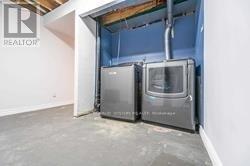 145 Chestnut Street N, Cambridge, ON - Indoor