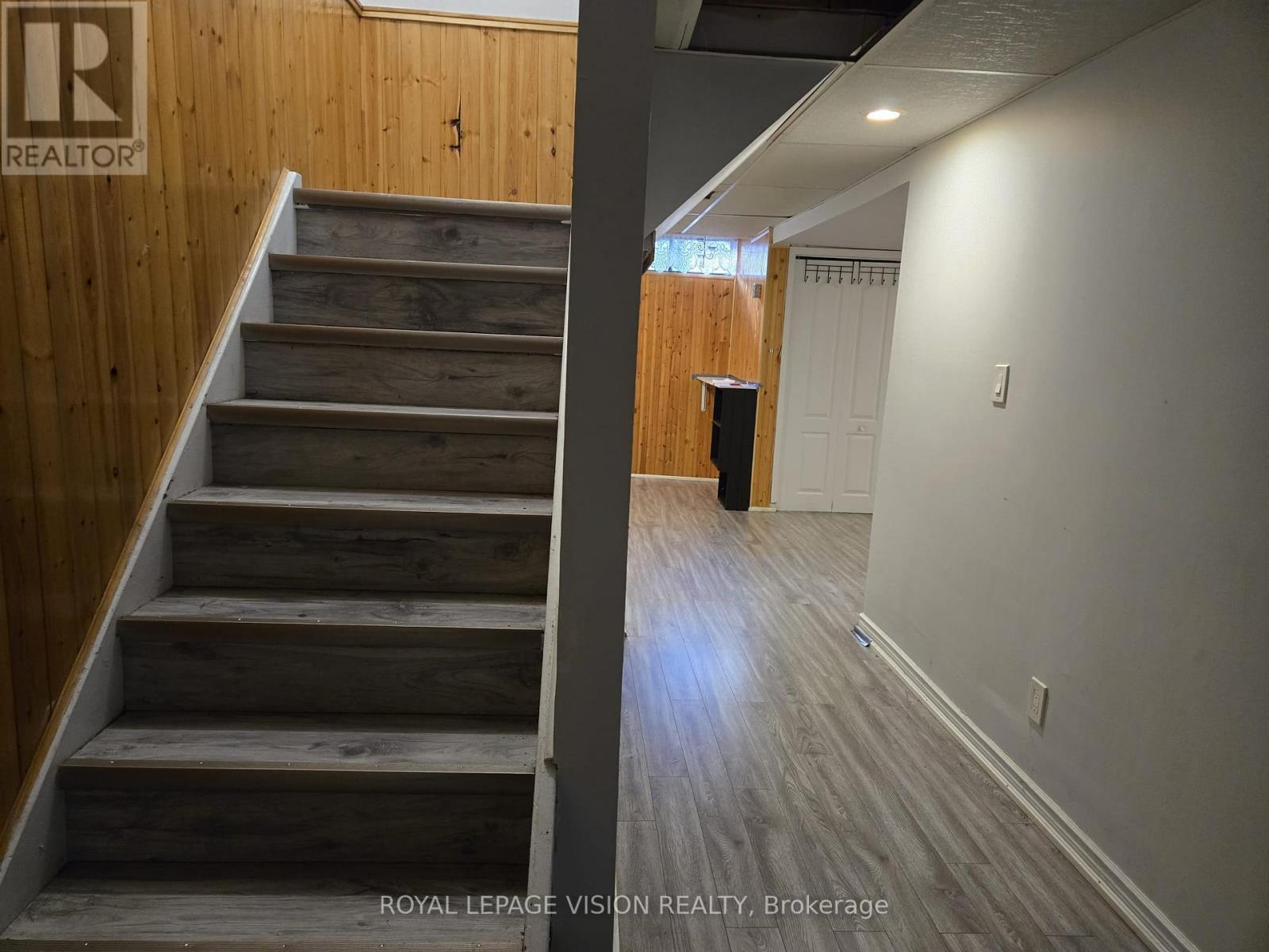 145 Chestnut Street N, Cambridge, ON - Indoor Photo Showing Other Room