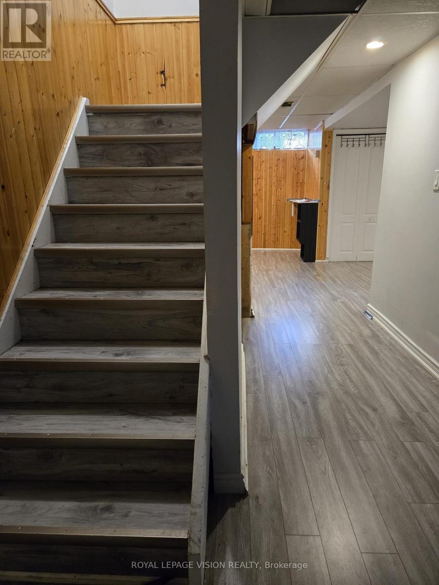 145 Chestnut Street N, Cambridge, ON - Indoor Photo Showing Other Room