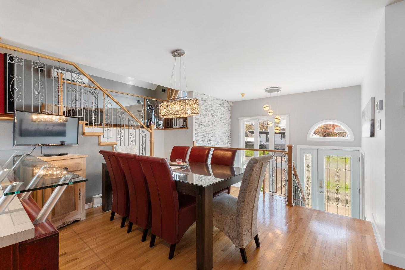 Salle à manger - 13382 Rue St-Michel, Mirabel, QC - Indoor Photo Showing Dining Room