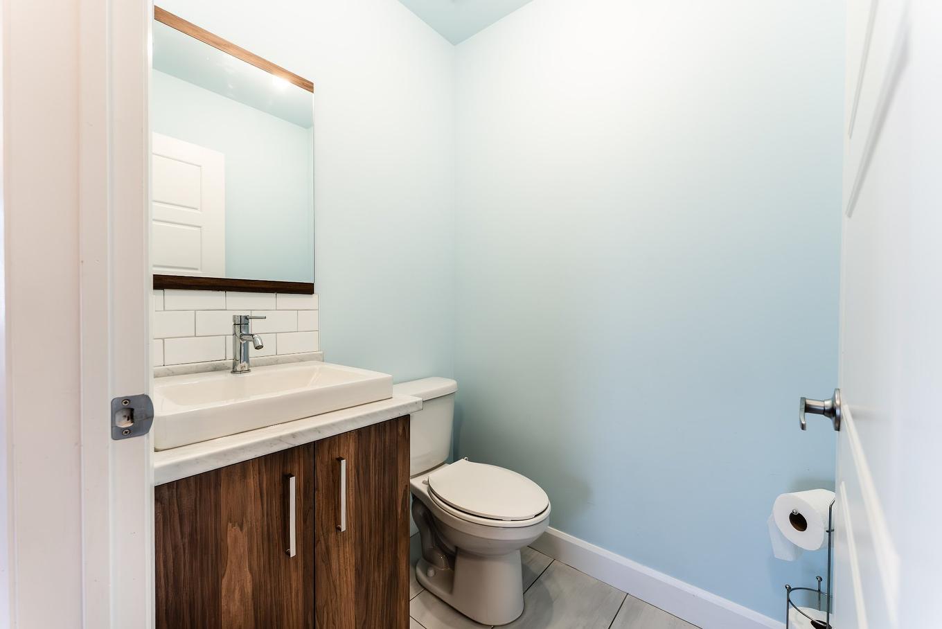 Powder room - 1117 Rue Touchette, Saint-Jérôme, QC - Indoor Photo Showing Bathroom