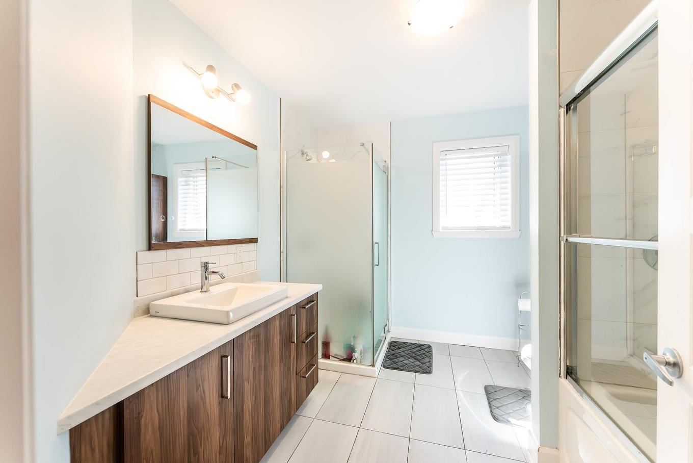 Bathroom - 1117 Rue Touchette, Saint-Jérôme, QC - Indoor Photo Showing Bathroom