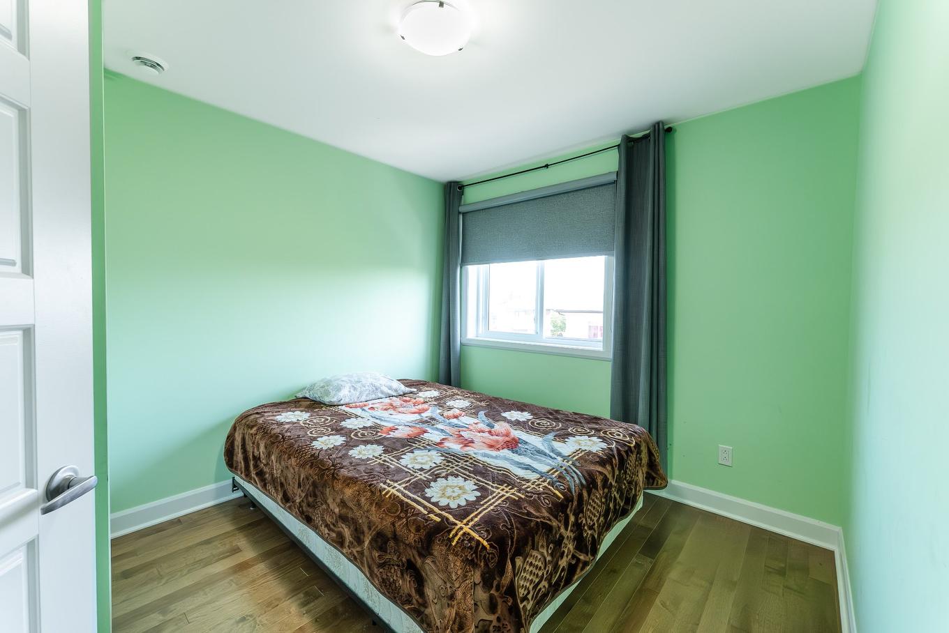 Bedroom - 1117 Rue Touchette, Saint-Jérôme, QC - Indoor Photo Showing Bedroom