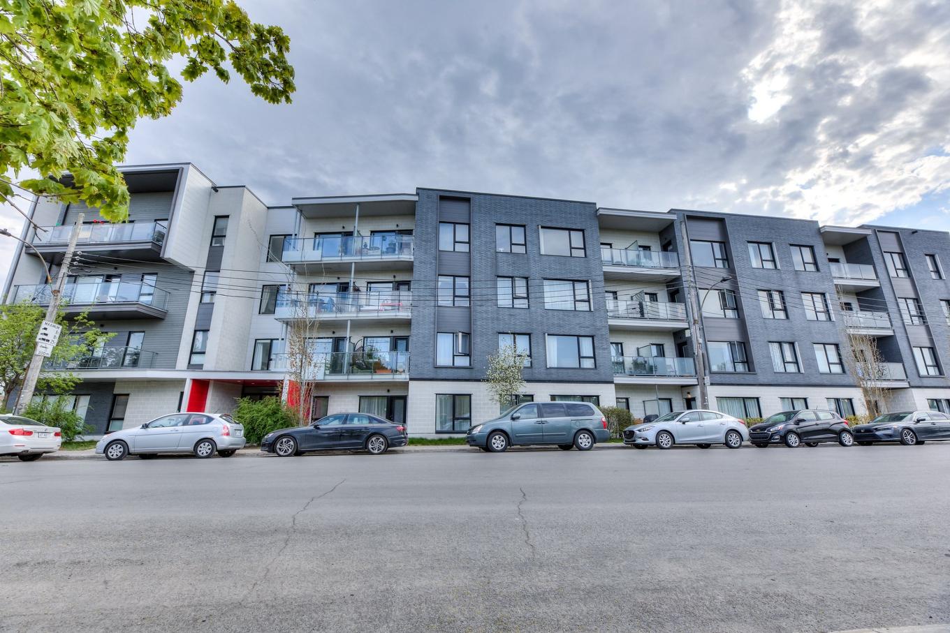 Façade - 409-5700 Rue Garnier, Montréal (Rosemont/La Petite-Patrie), QC - Outdoor With Balcony With Facade