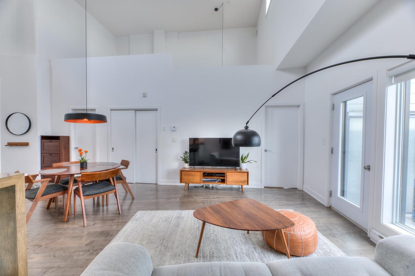 Salon - 409-5700 Rue Garnier, Montréal (Rosemont/La Petite-Patrie), QC - Indoor Photo Showing Living Room