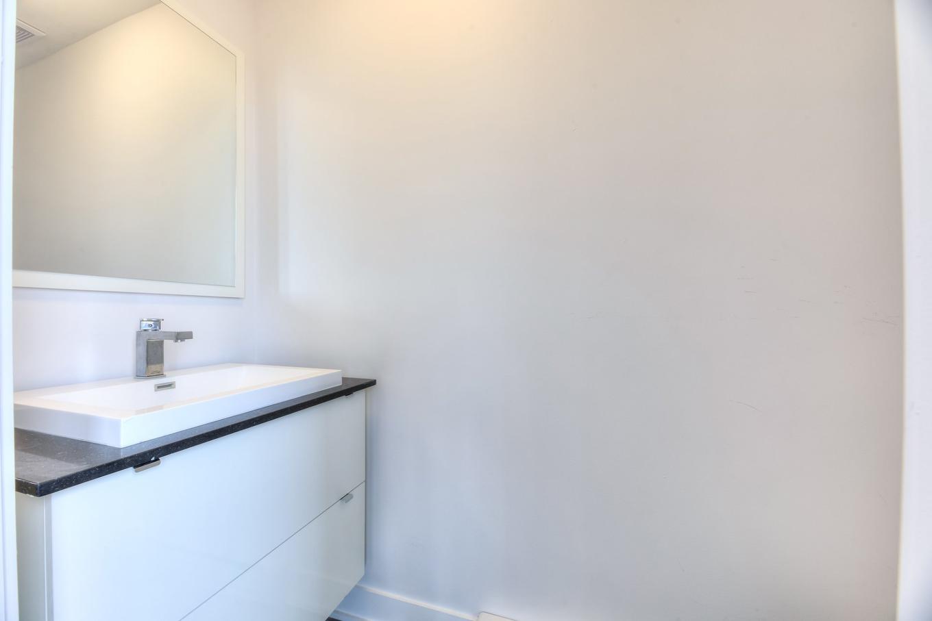 Salle de bains - 409-5700 Rue Garnier, Montréal (Rosemont/La Petite-Patrie), QC - Indoor Photo Showing Bathroom