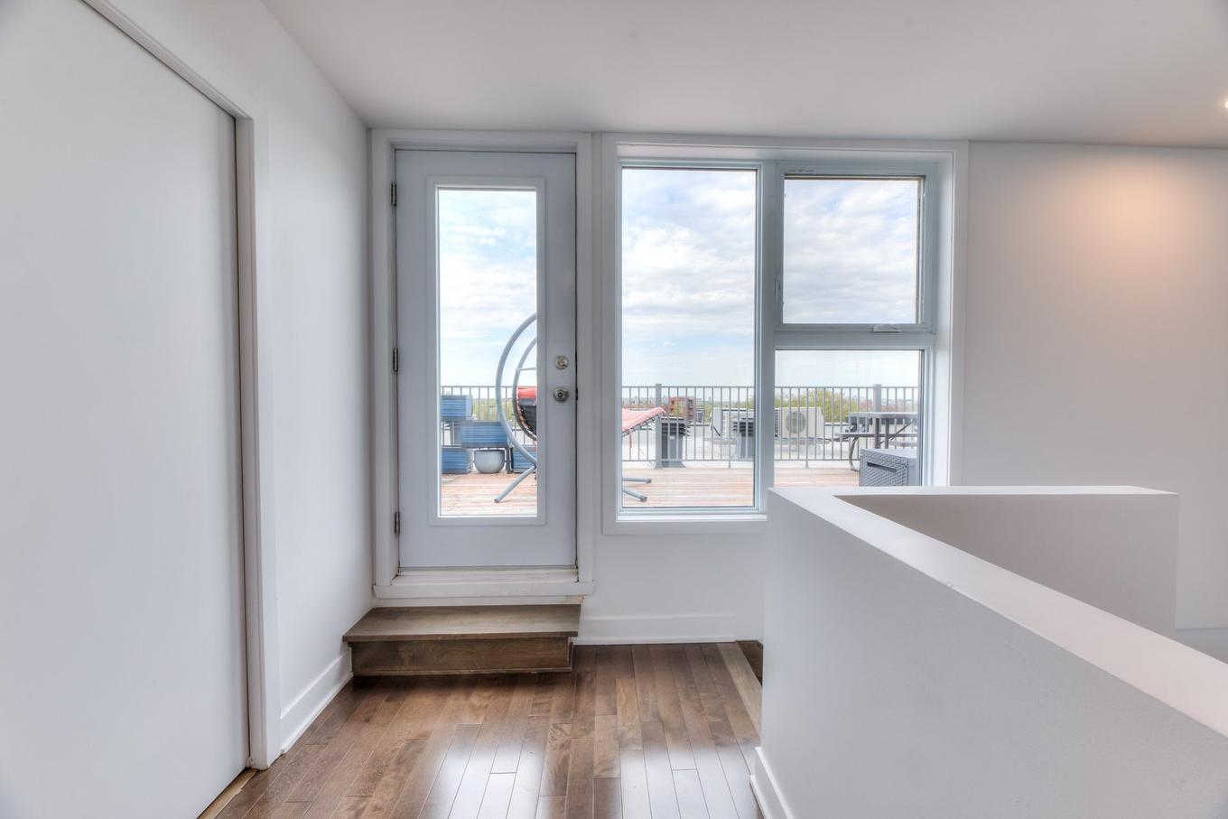 Hall d'entrée/Vestibule - 409-5700 Rue Garnier, Montréal (Rosemont/La Petite-Patrie), QC - Indoor Photo Showing Other Room