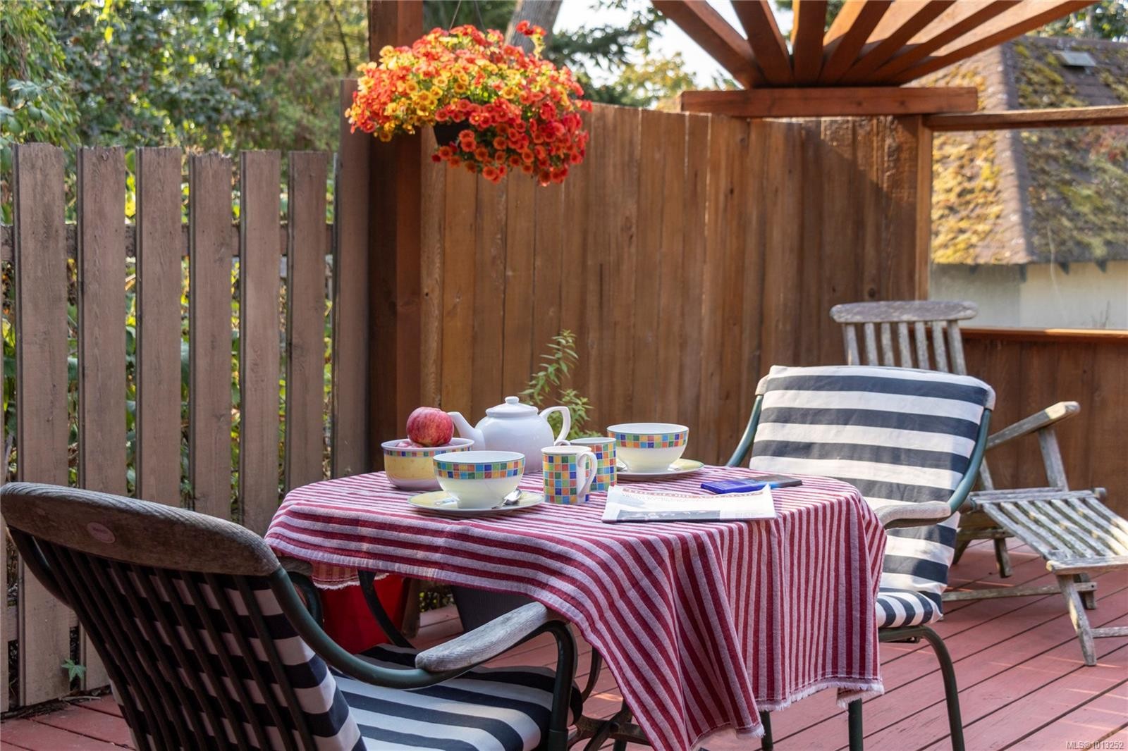 2710 Sea View Rd, Saanich, BC