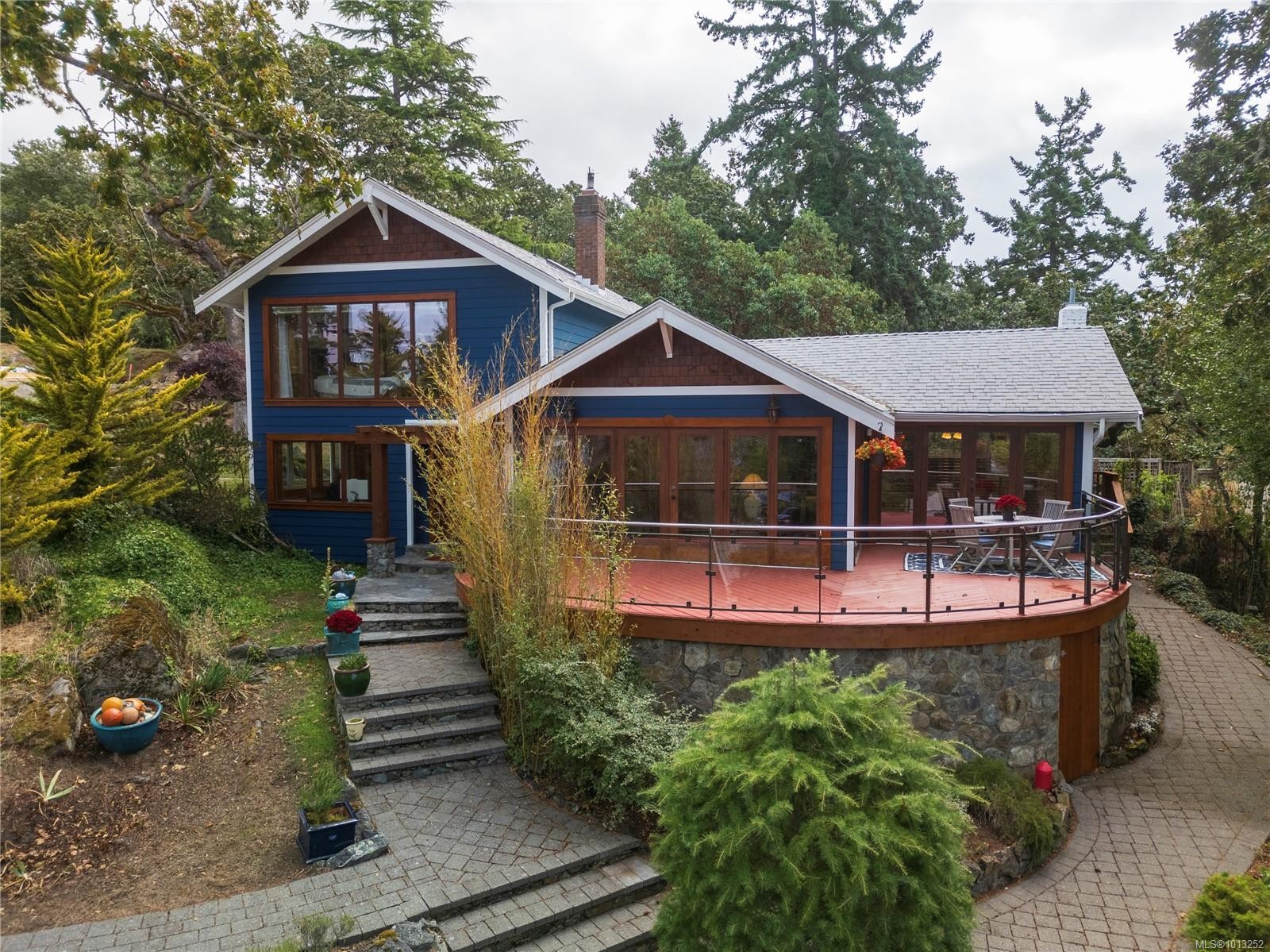 2710 Sea View Rd, Saanich, BC