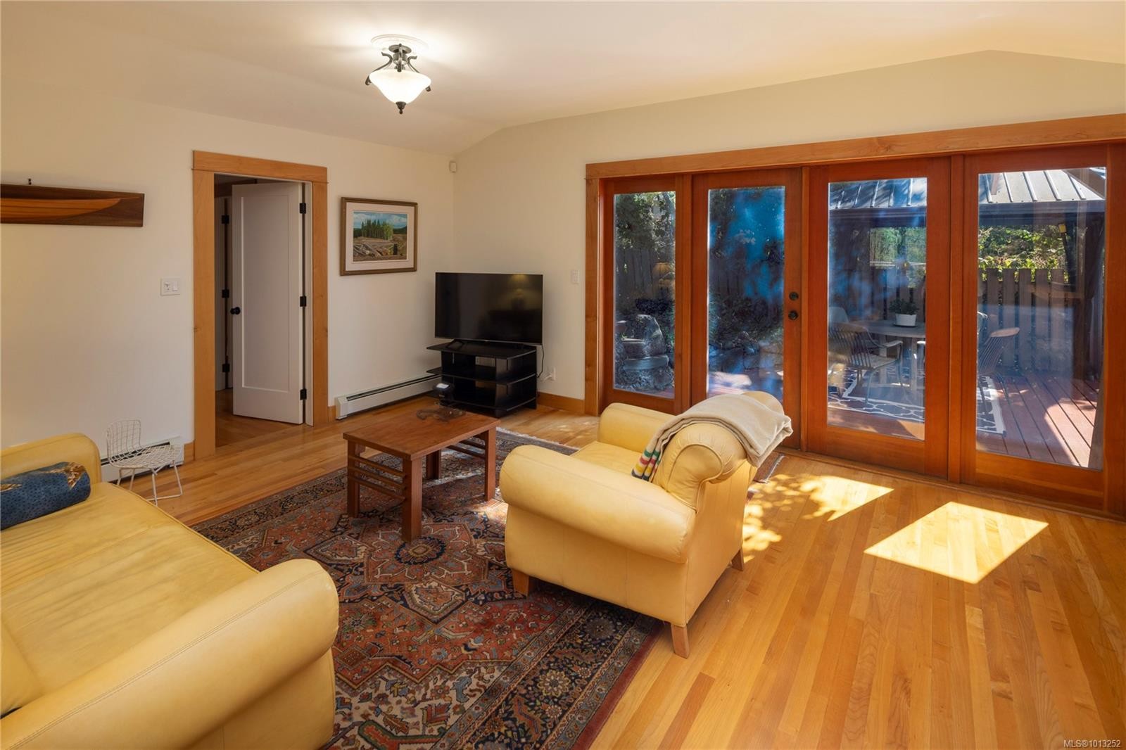 2710 Sea View Rd, Saanich, BC