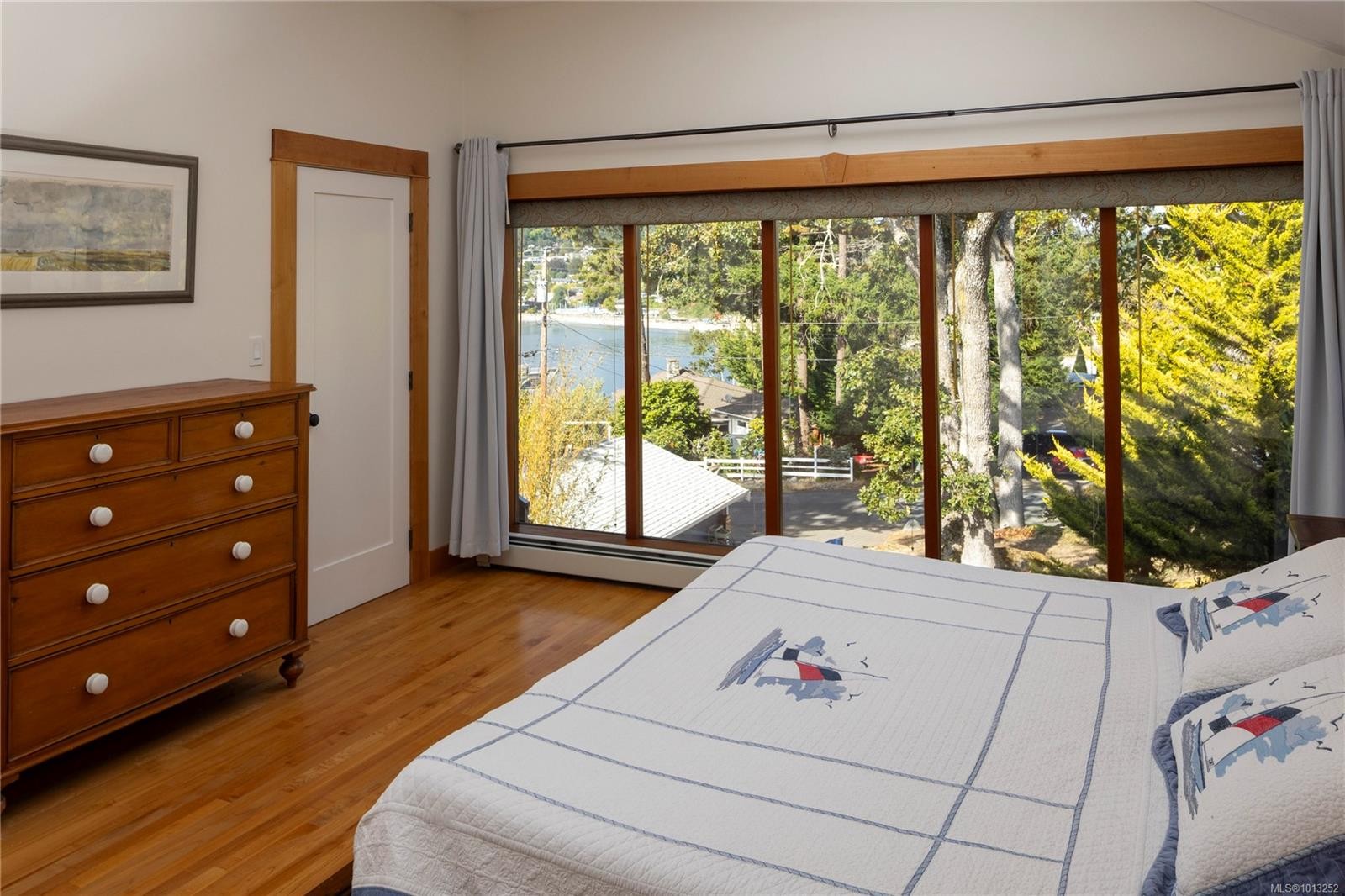 2710 Sea View Rd, Saanich, BC