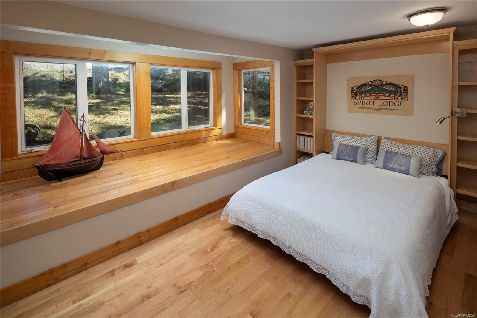 2710 Sea View Rd, Saanich, BC