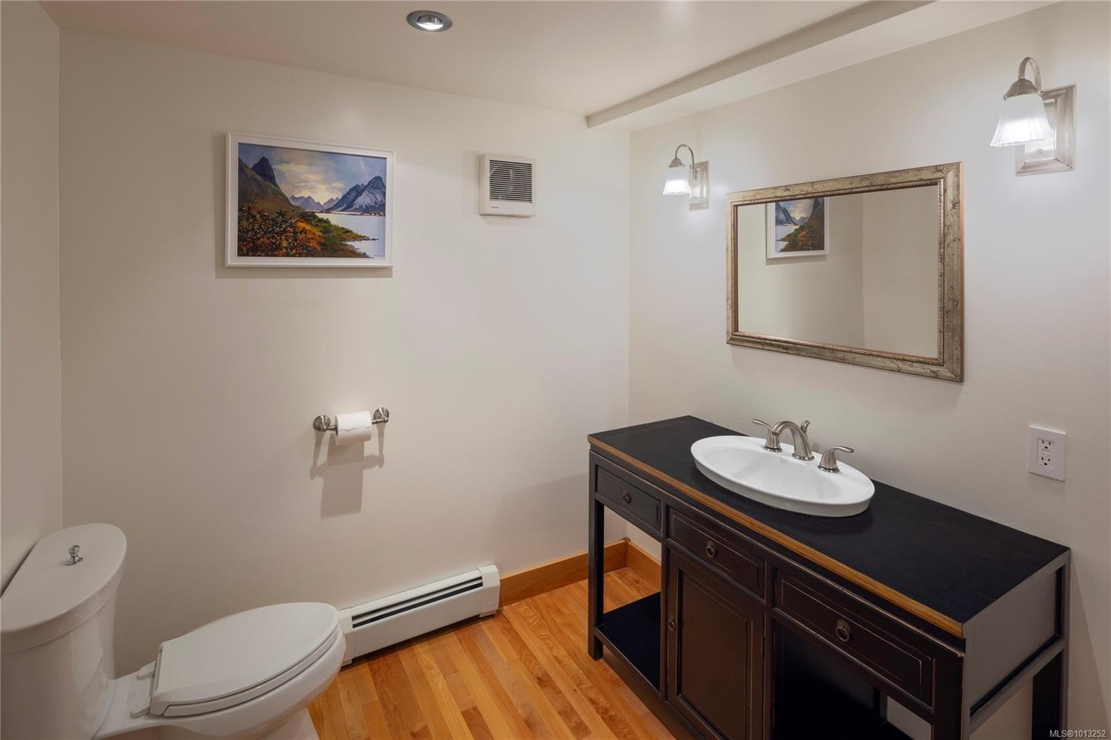 2710 Sea View Rd, Saanich, BC