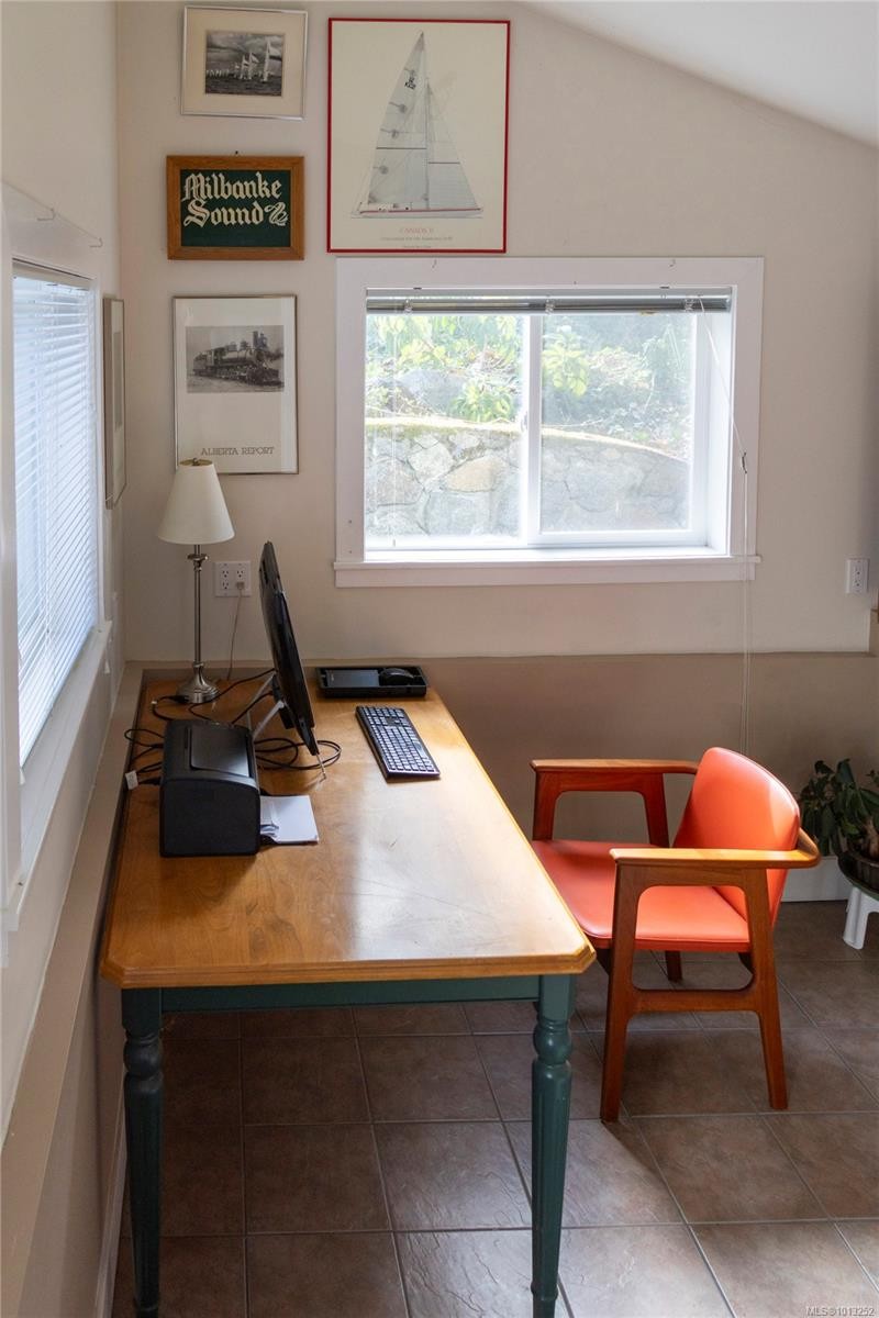 2710 Sea View Rd, Saanich, BC