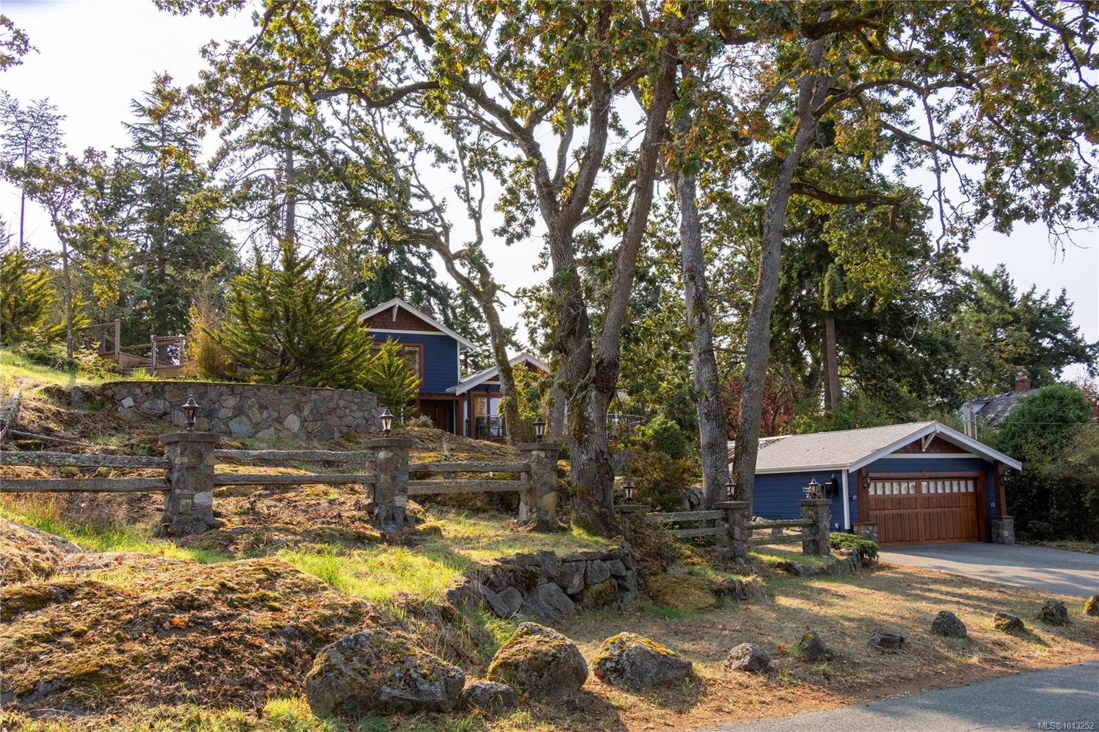 2710 Sea View Rd, Saanich, BC