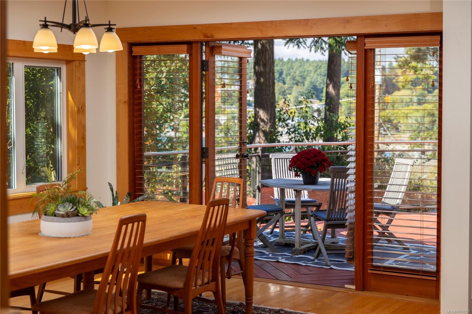 2710 Sea View Rd, Saanich, BC