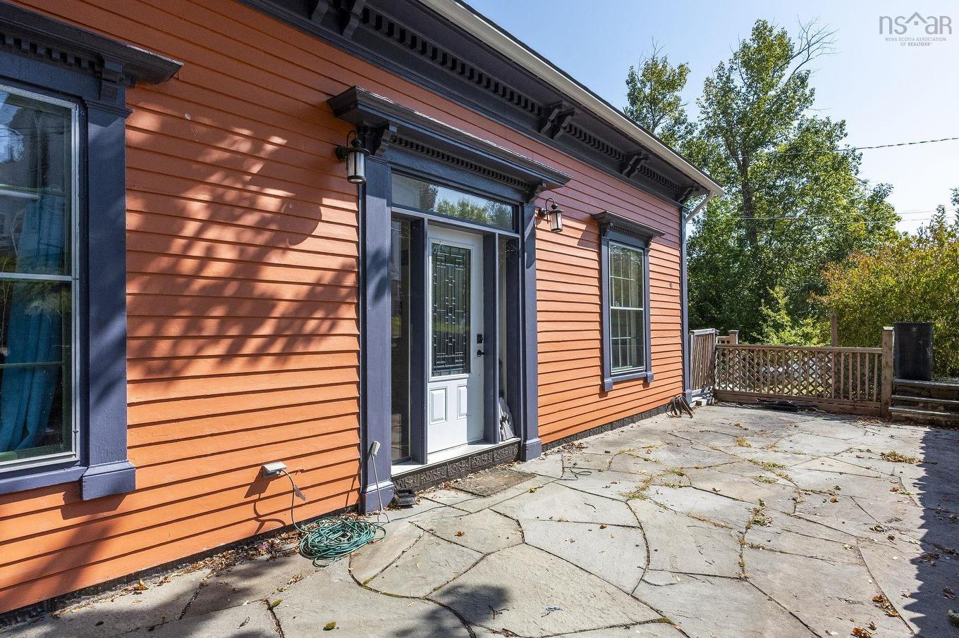 40 Pleasant Street, Bear River, NS