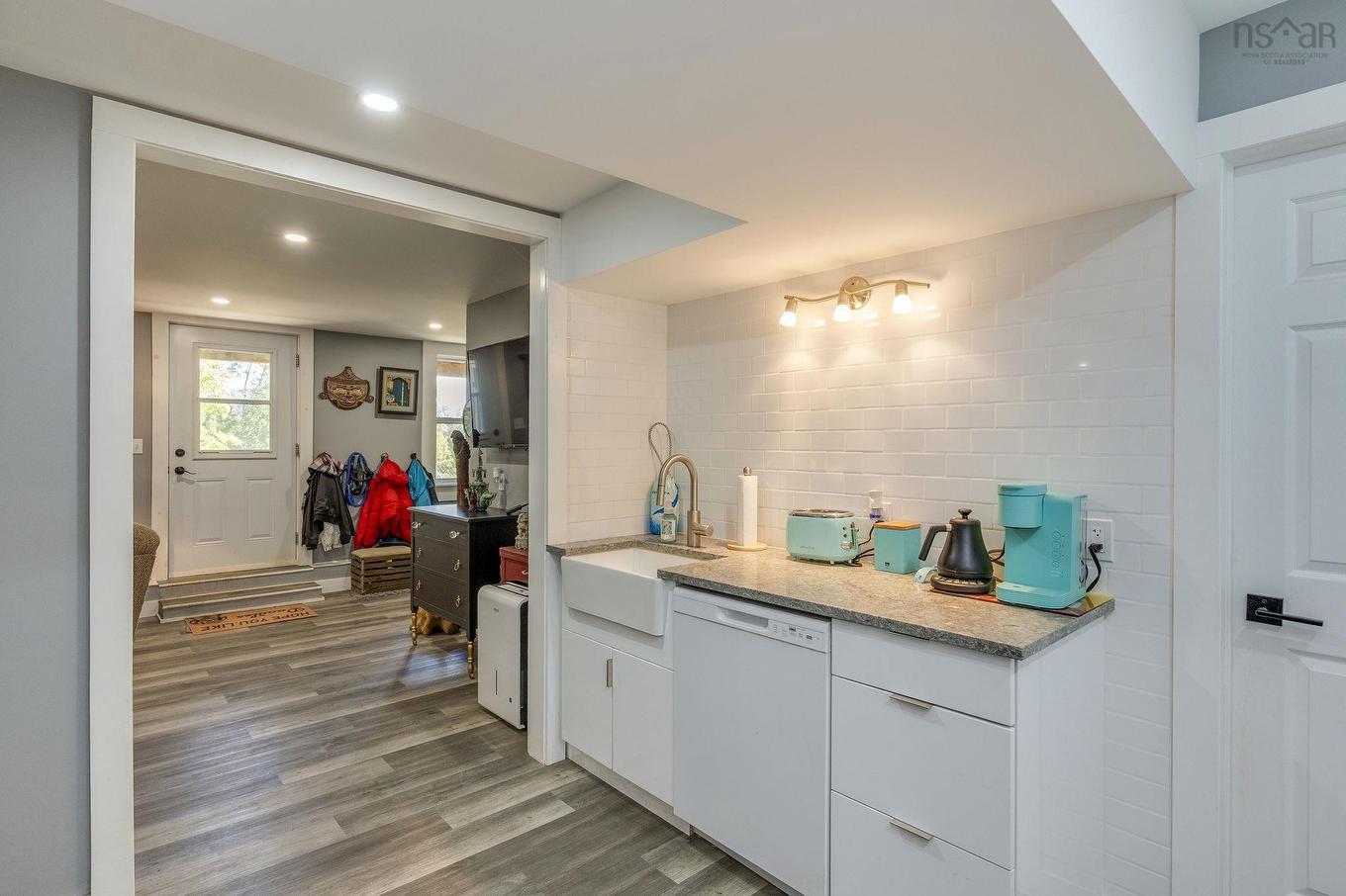 40 Pleasant Street, Bear River, NS