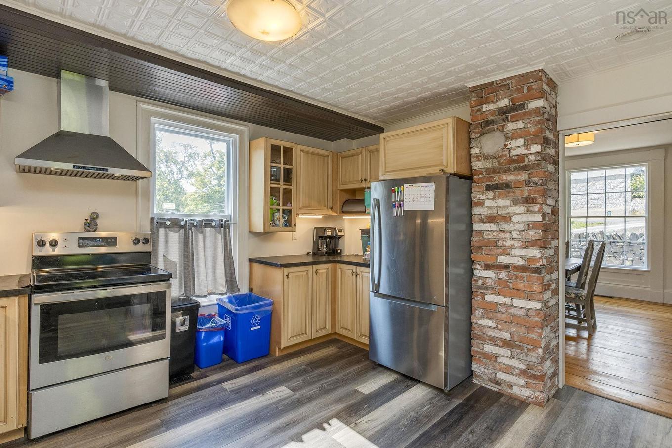 40 Pleasant Street, Bear River, NS