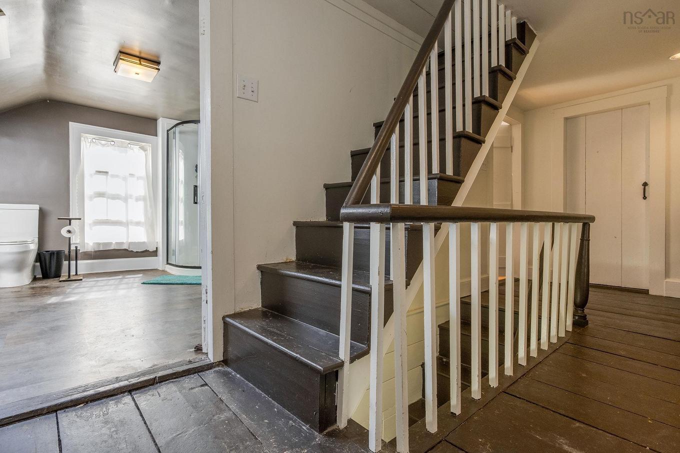 40 Pleasant Street, Bear River, NS