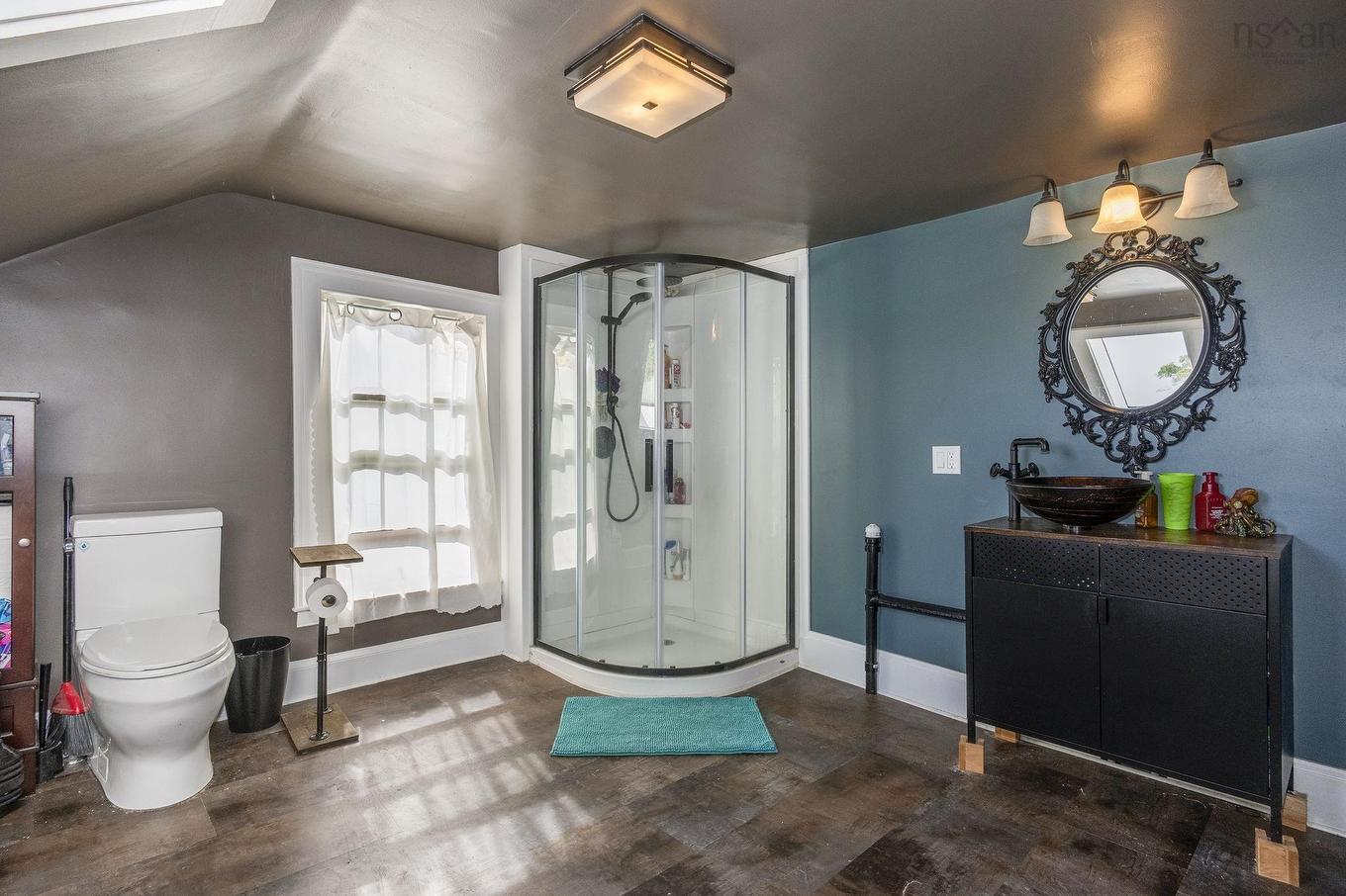 40 Pleasant Street, Bear River, NS