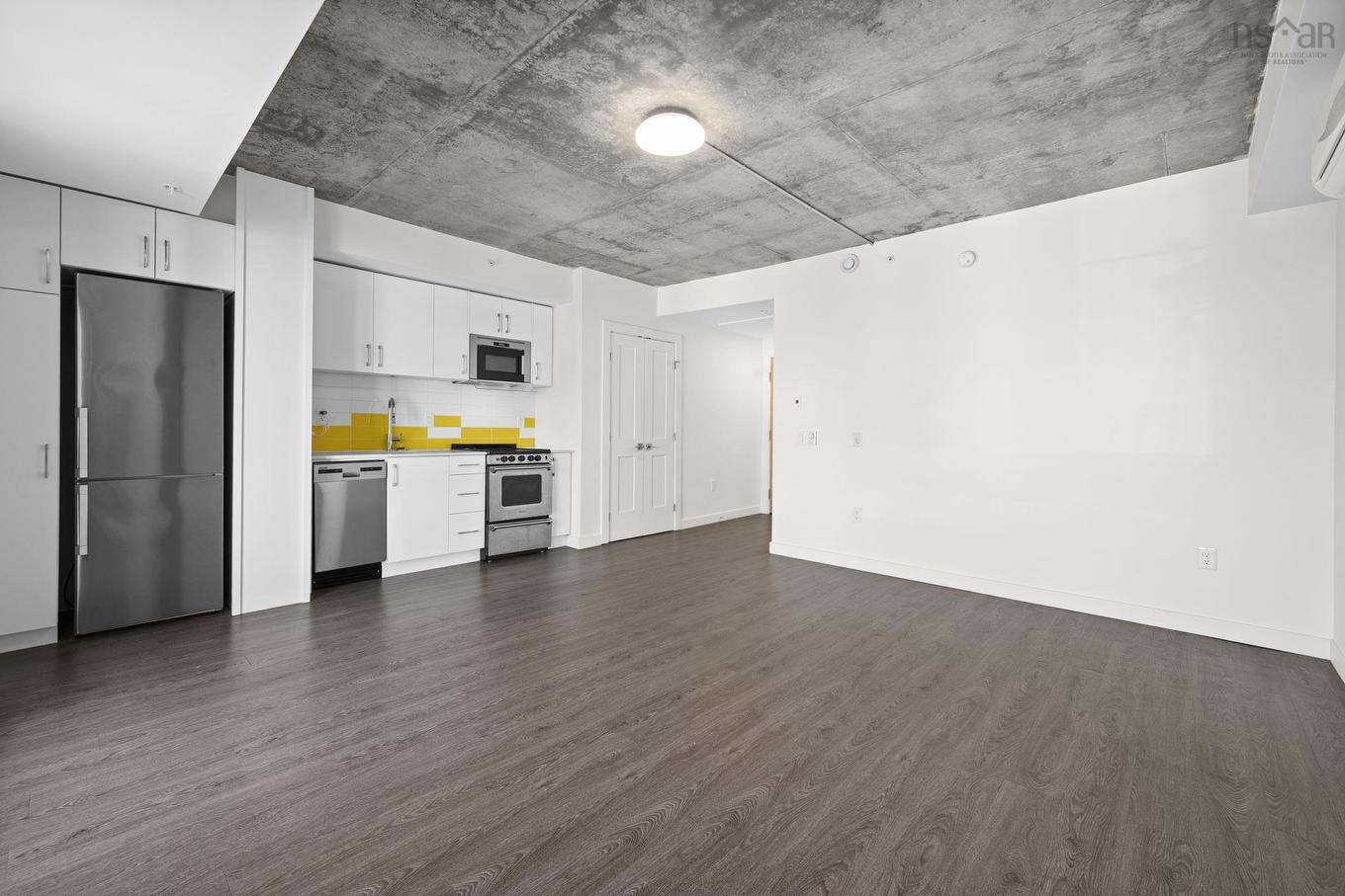 306 5684 West Street, Halifax, NS