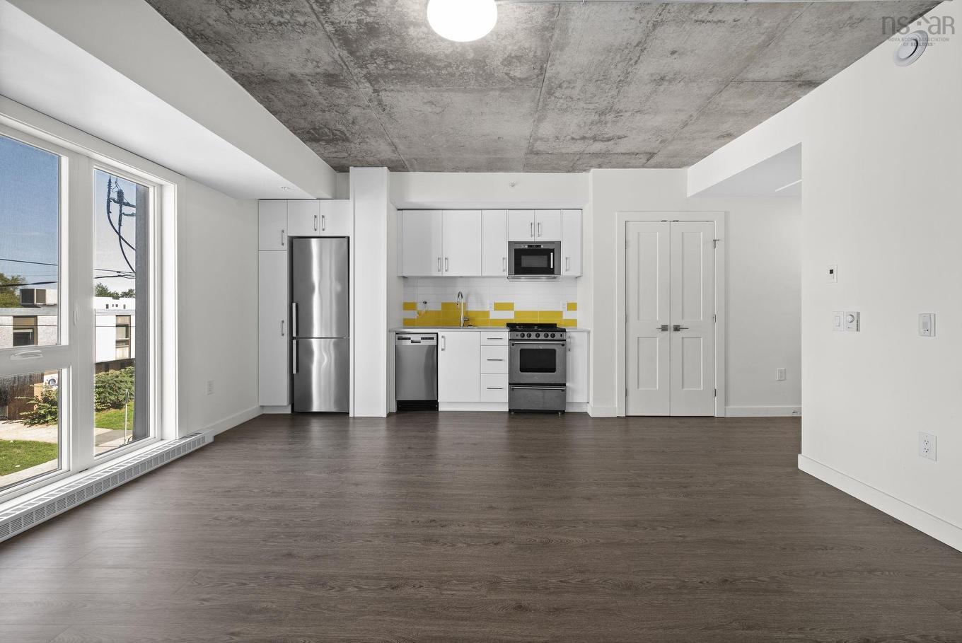 306 5684 West Street, Halifax, NS