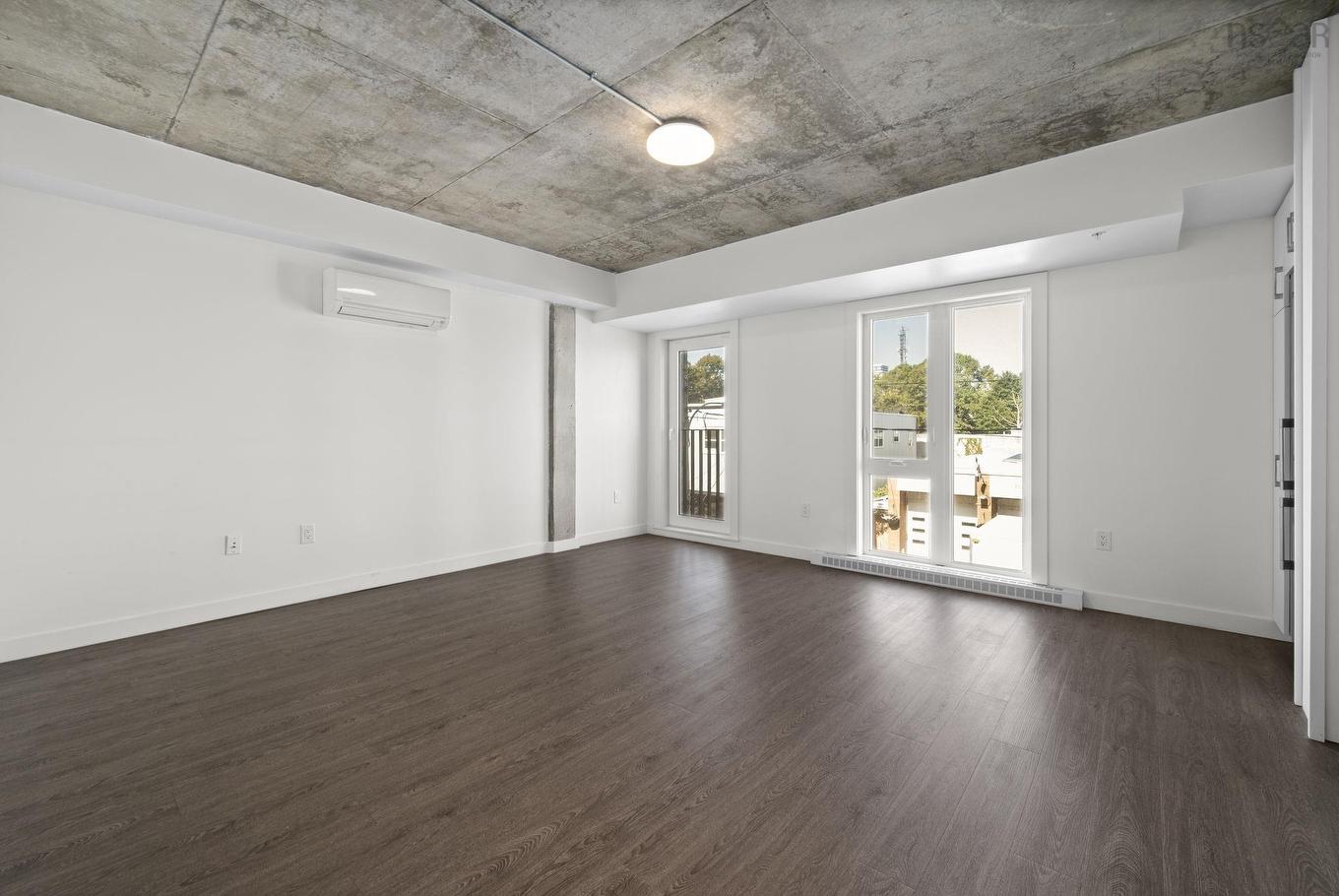 306 5684 West Street, Halifax, NS