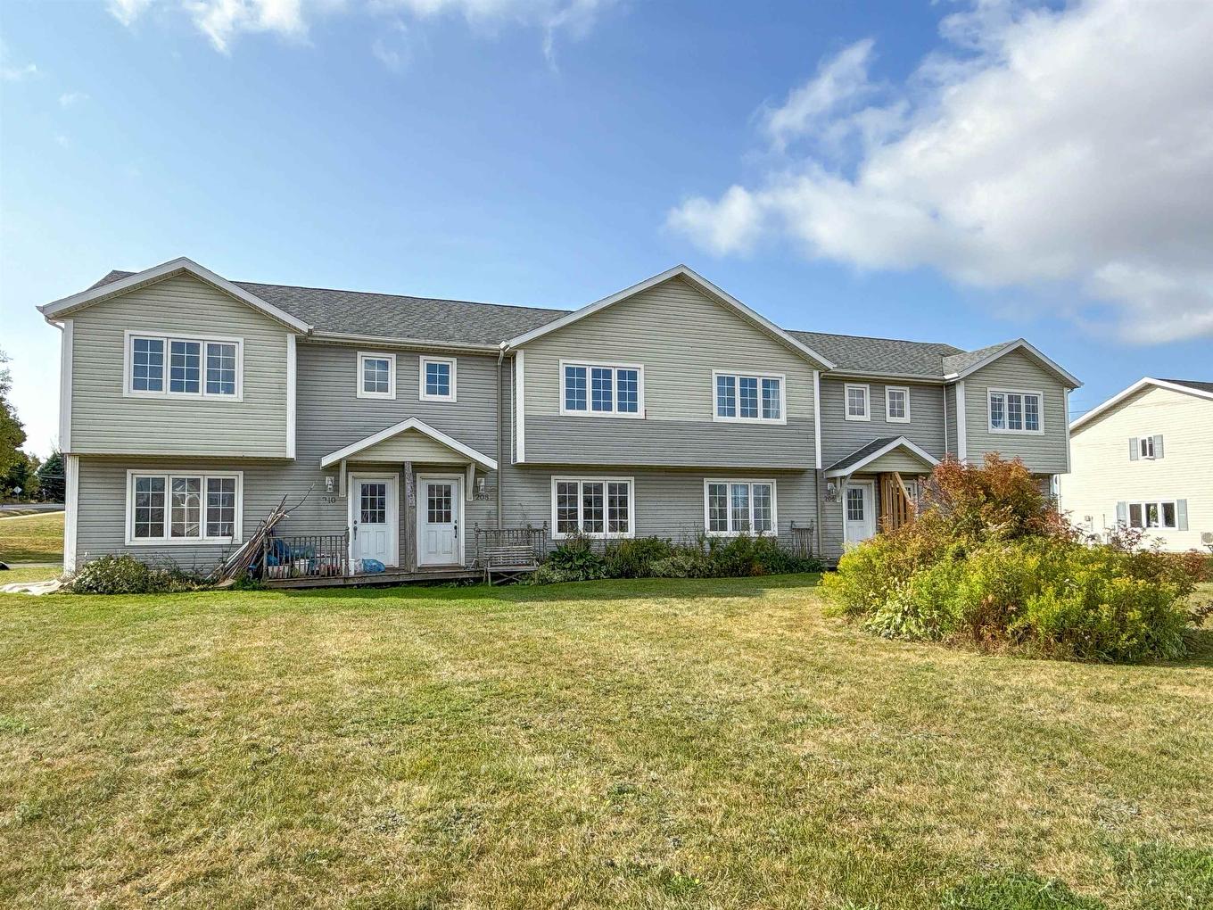 208 Stratford Road, Stratford, PE