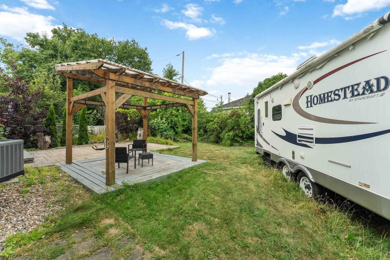 Cour - 237 Av. Du Bois-Franc, Gatineau (Aylmer), QC - Outdoor