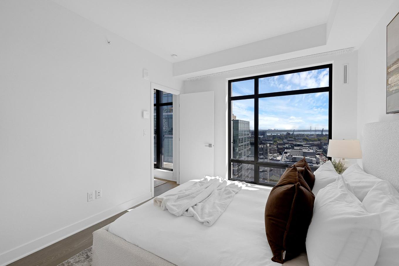 Bedroom - 2206-628 Rue St-Jacques, Montréal (Ville-Marie), QC - Indoor Photo Showing Bedroom