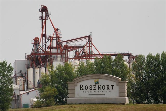 16 Ash Bay, Rosenort, MB