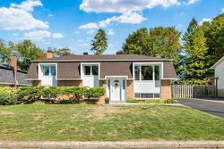 66 Rue Iroquois Pincourt, QC J7W 6E9