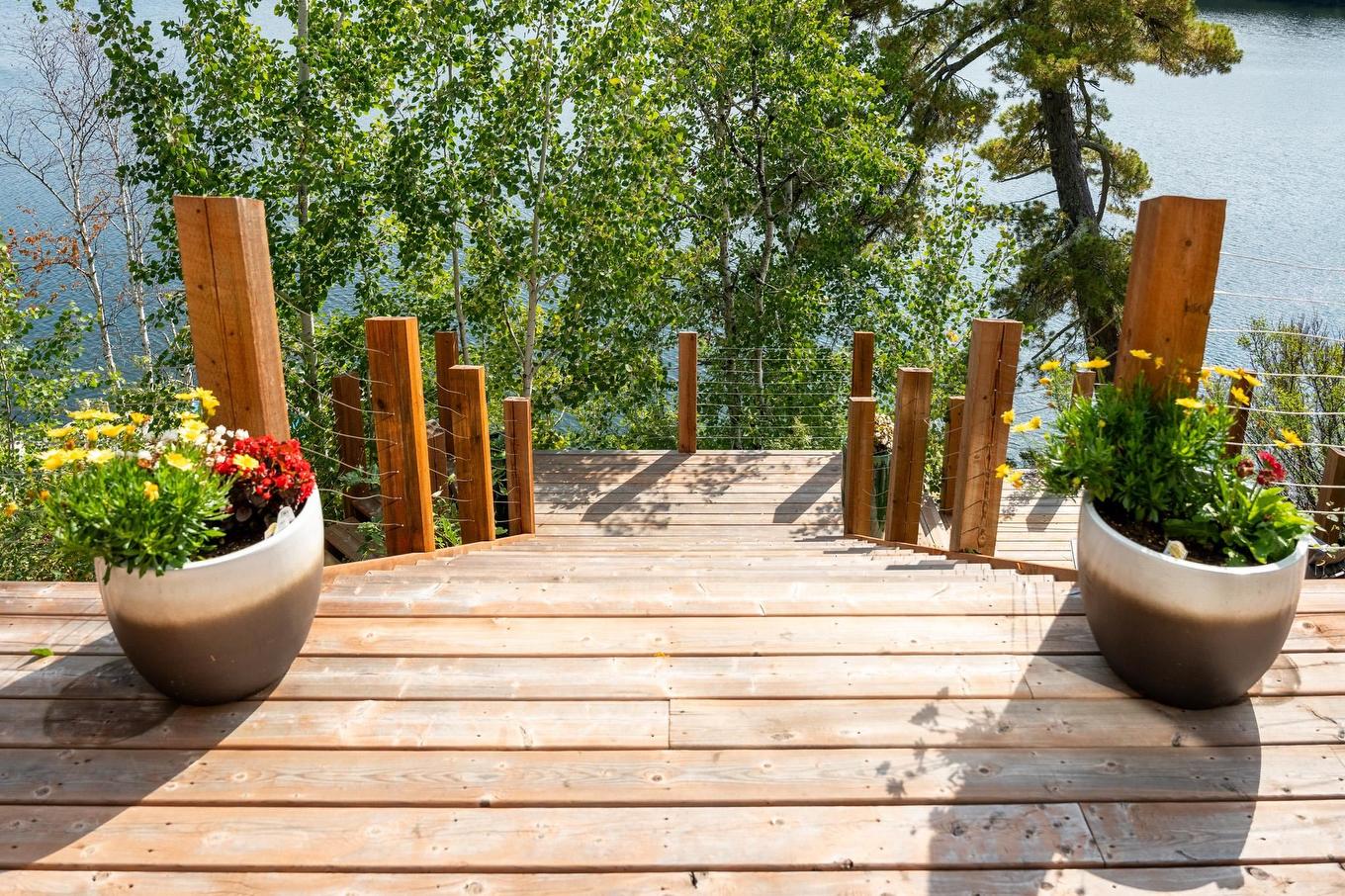 63 S Poplar Bay, District Of Kenora, ON - Outdoor With Deck Patio Veranda