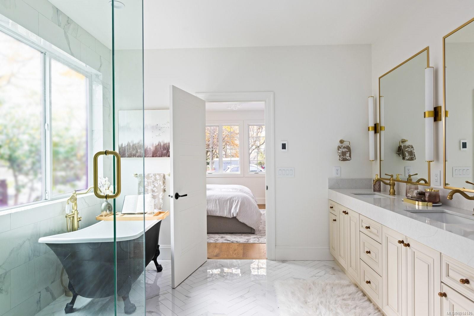 135 Passmore St, Victoria, BC