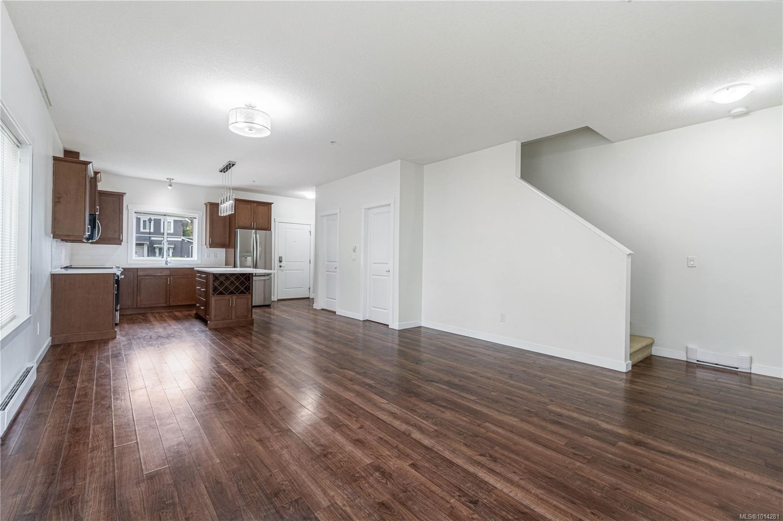 301-1675 Crescent View Dr, Nanaimo, BC