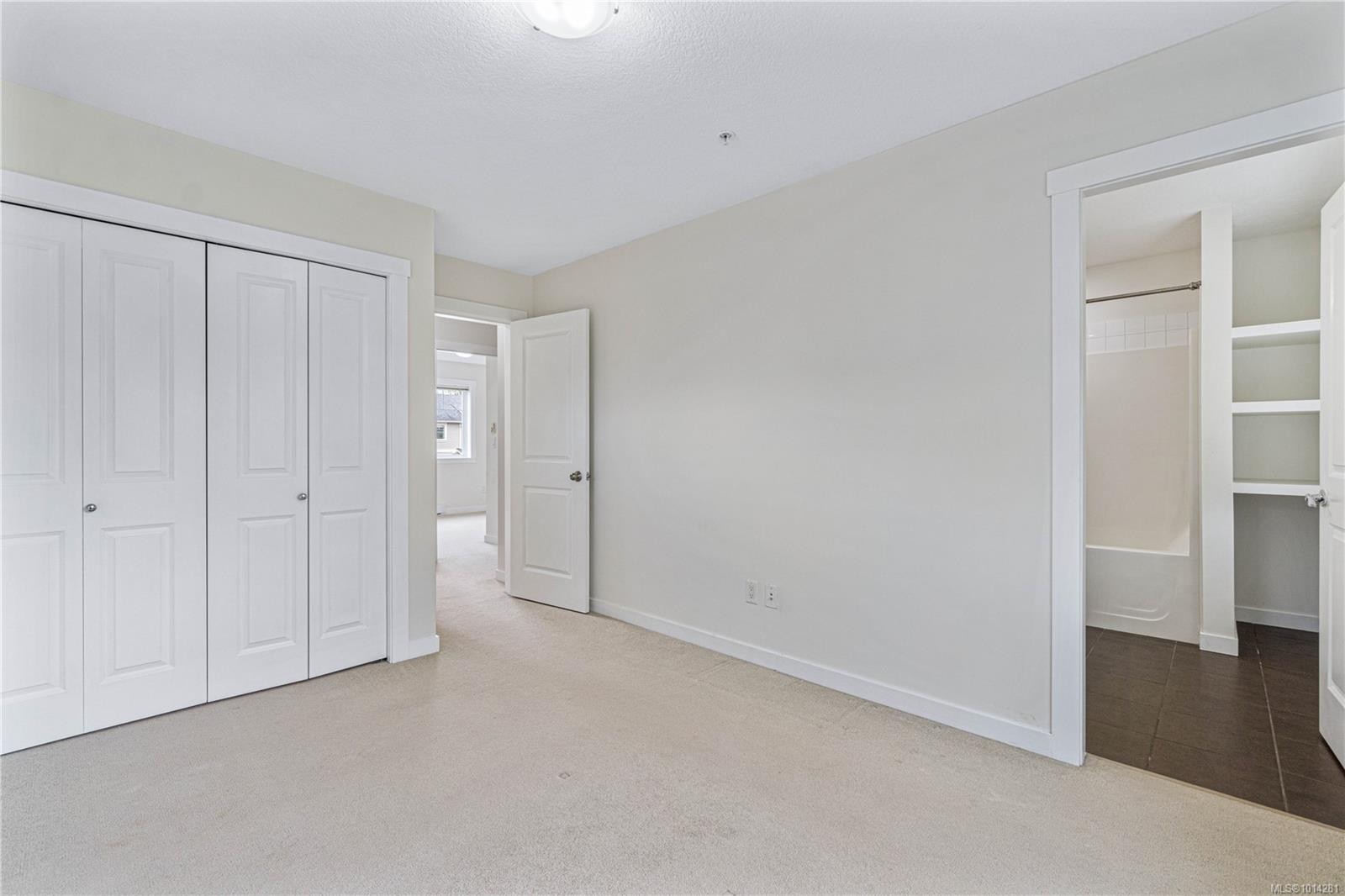 301-1675 Crescent View Dr, Nanaimo, BC