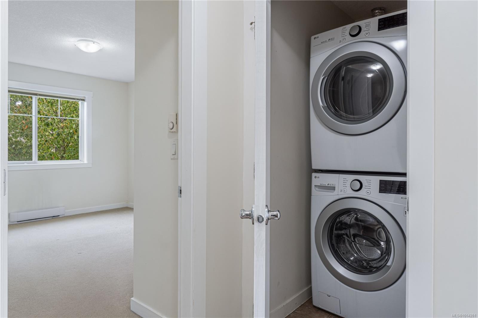 301-1675 Crescent View Dr, Nanaimo, BC