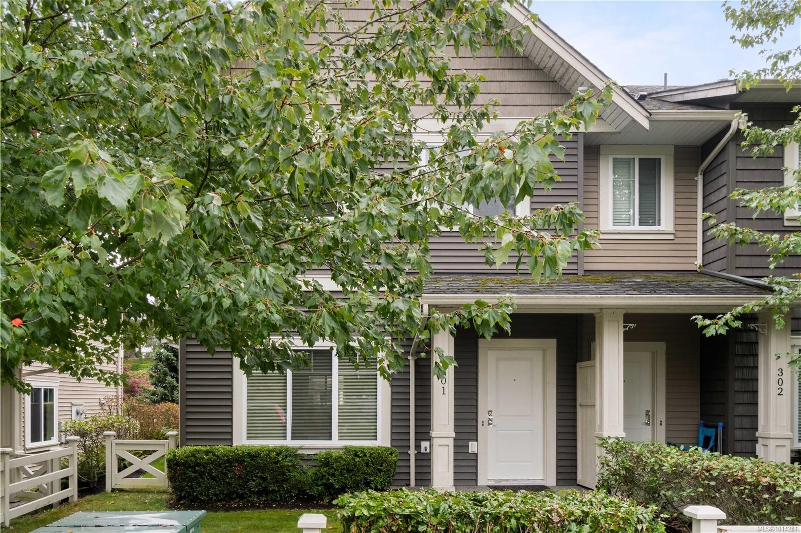 301-1675 Crescent View Dr, Nanaimo, BC