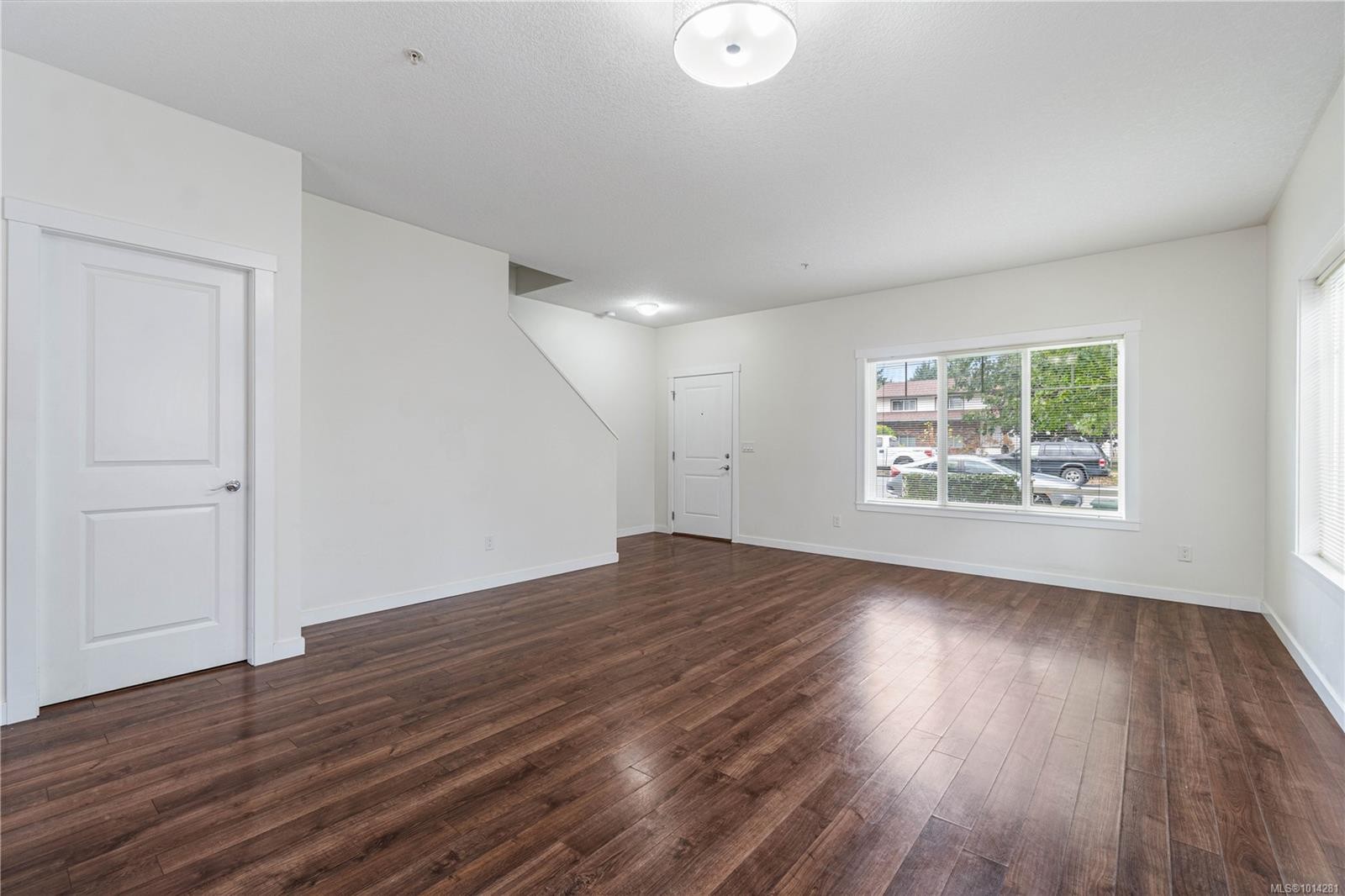 301-1675 Crescent View Dr, Nanaimo, BC