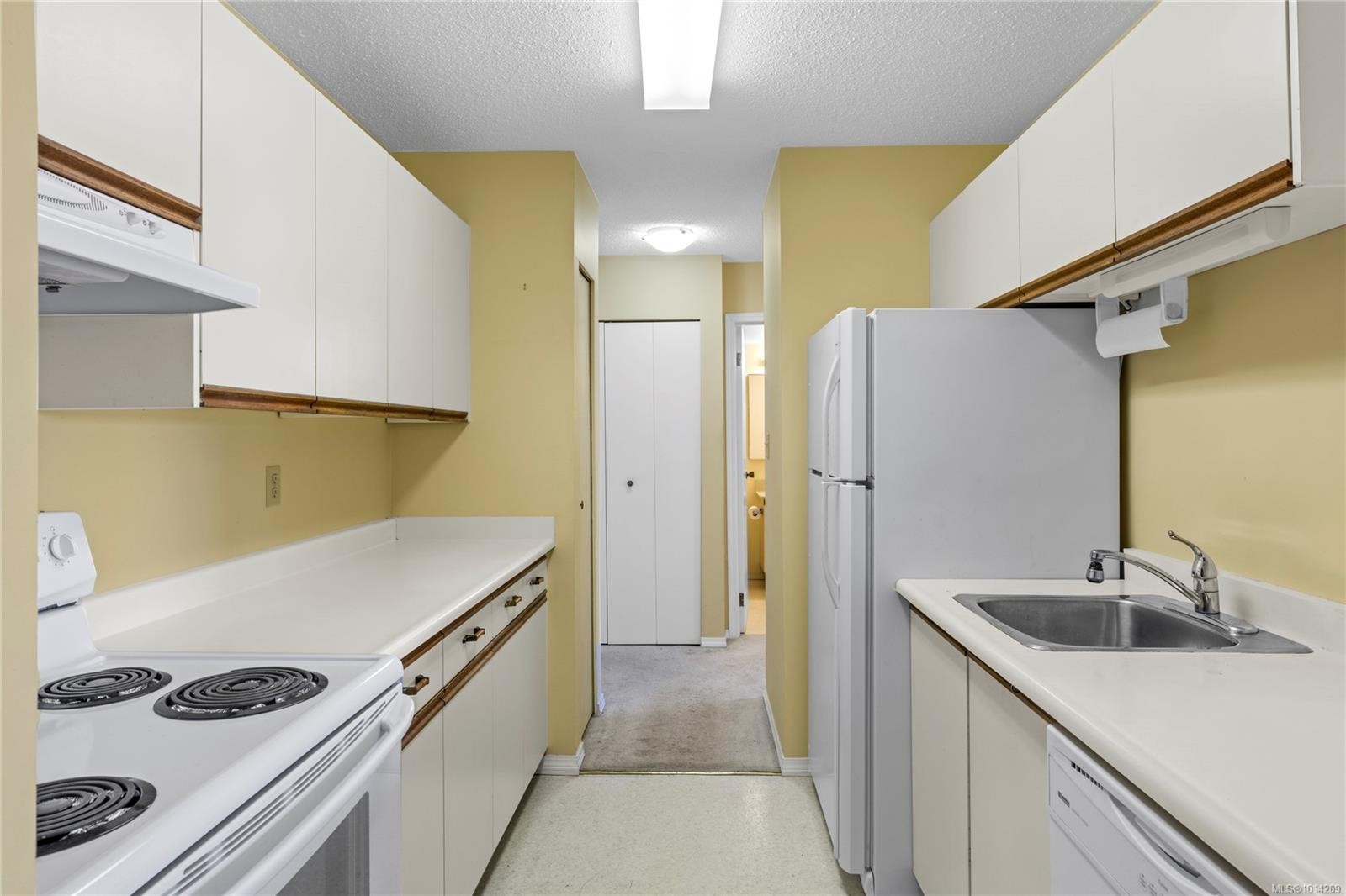 309-9942 Daniel St, Chemainus, BC - Indoor Photo Showing Kitchen