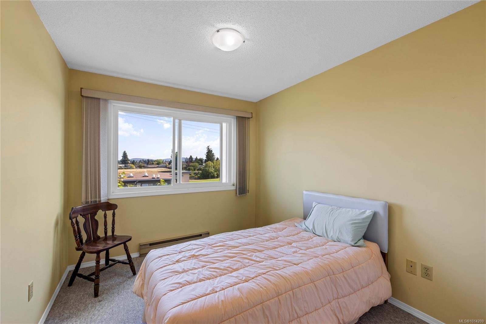 309-9942 Daniel St, Chemainus, BC - Indoor Photo Showing Bedroom