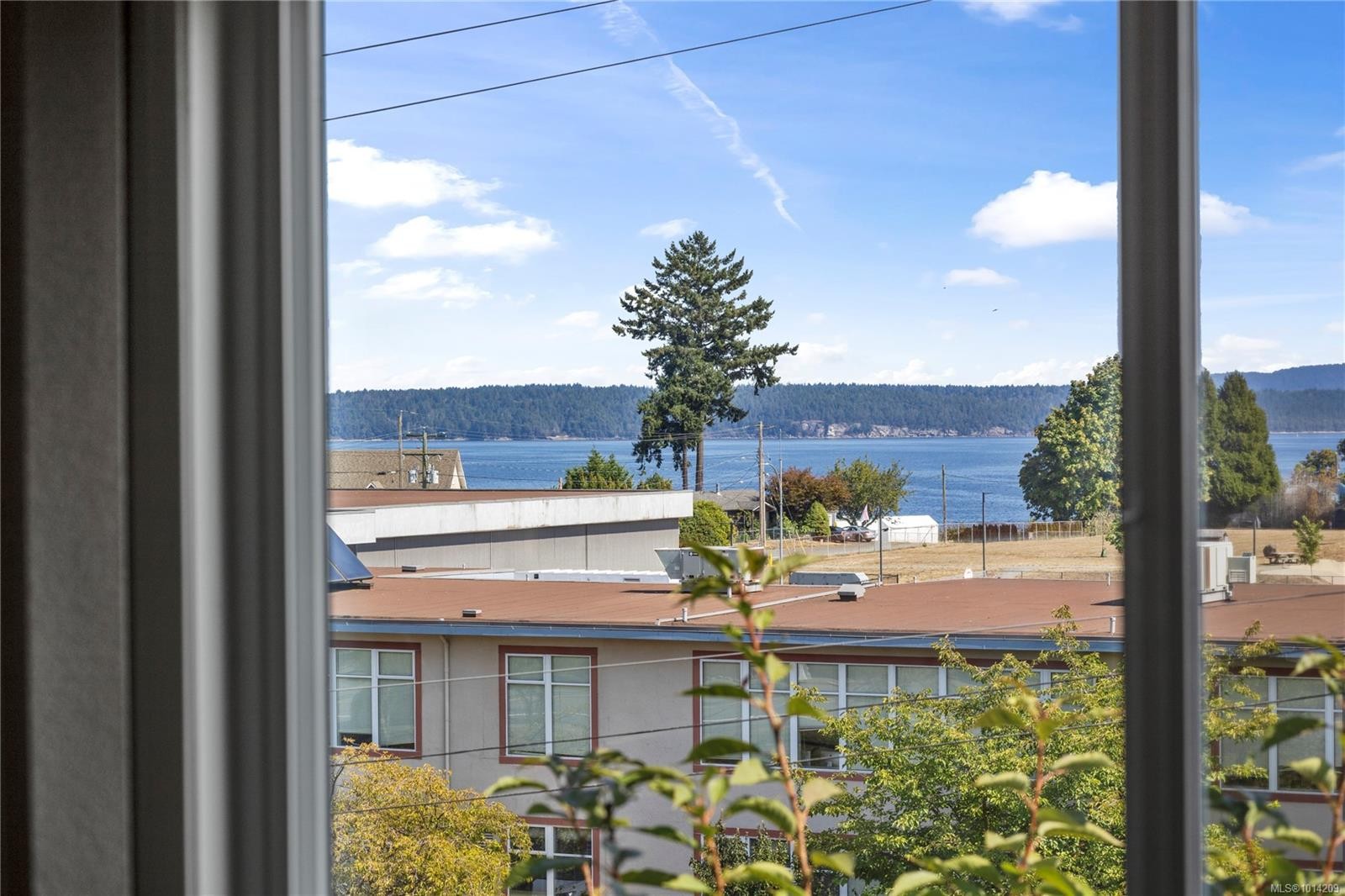 309-9942 Daniel St, Chemainus, BC - With Body Of Water With View