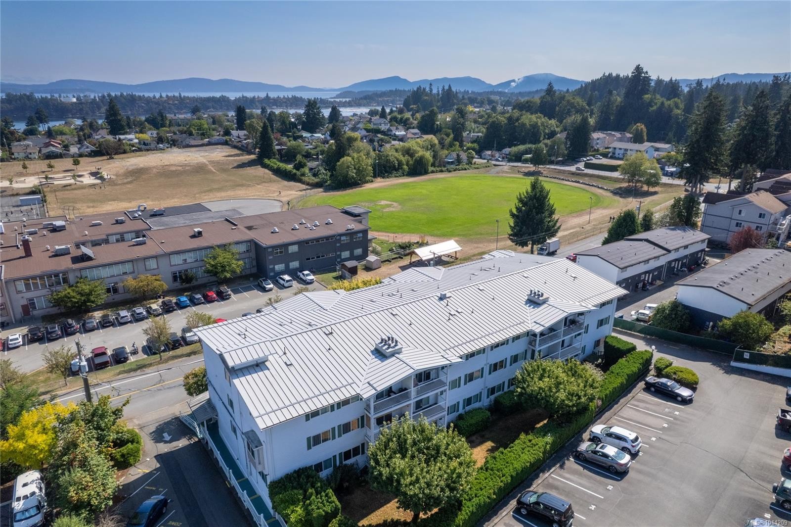 309-9942 Daniel St, Chemainus, BC - Outdoor With View