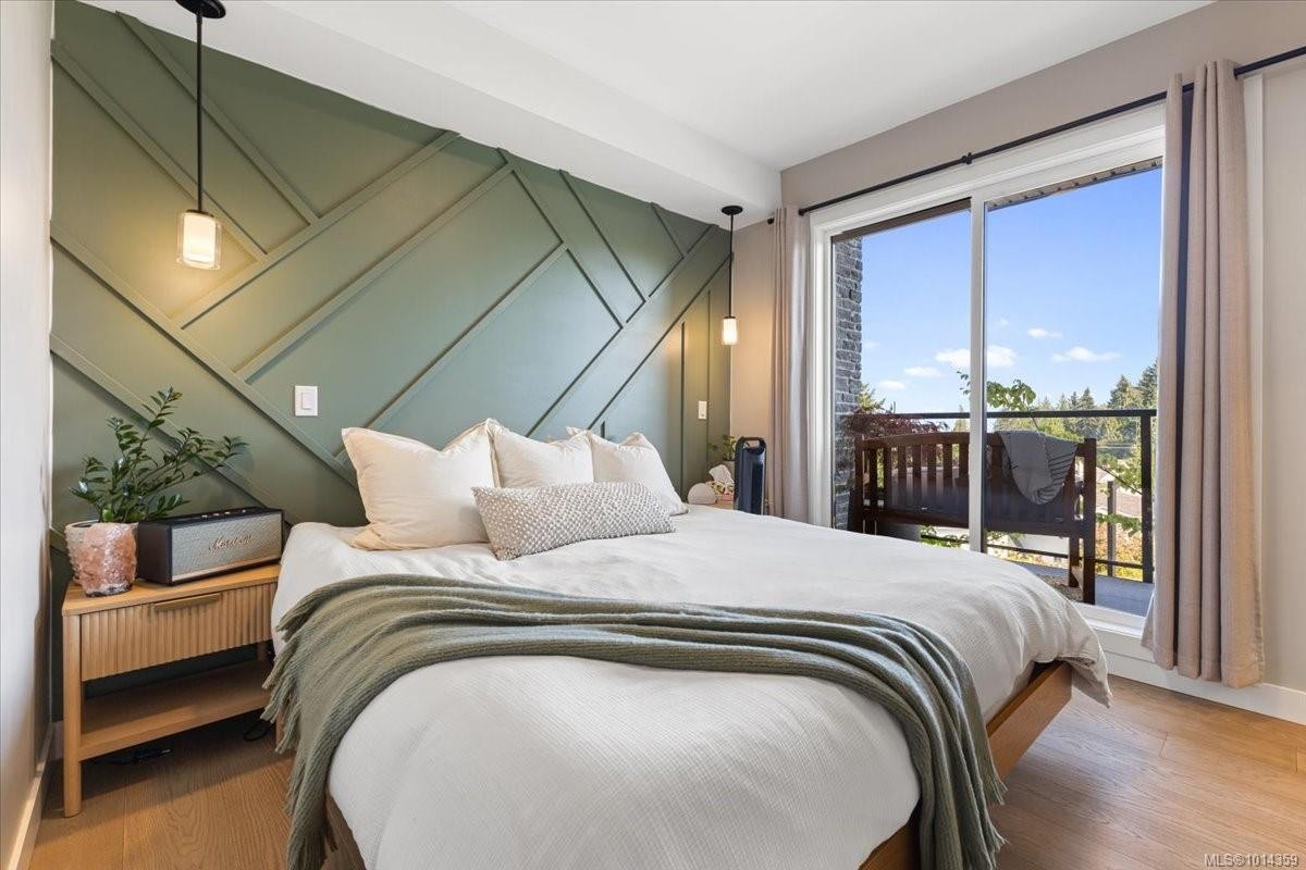 102-5711 Vanderneuk Rd, Nanaimo, BC