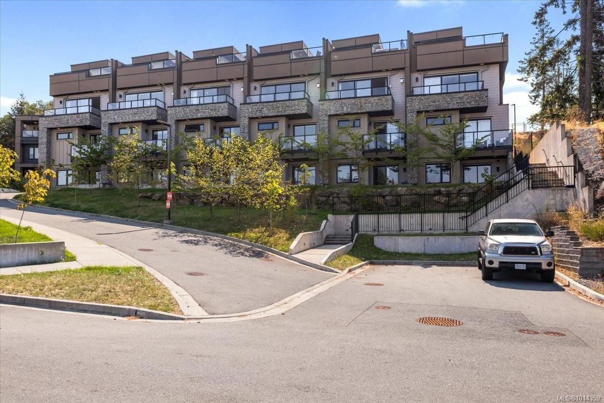 102-5711 Vanderneuk Rd, Nanaimo, BC