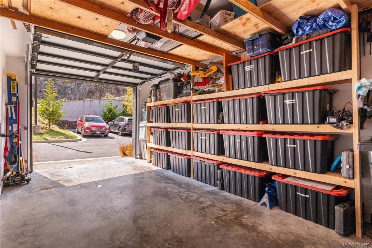 102-5711 Vanderneuk Rd, Nanaimo, BC