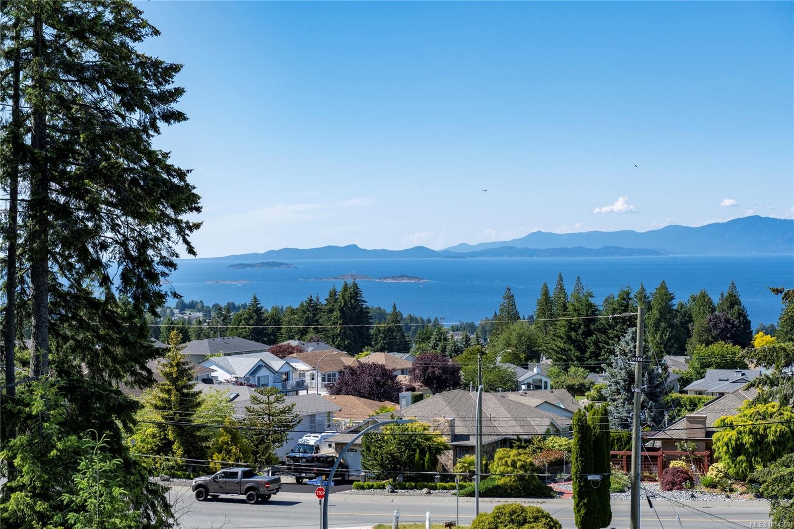 102-5711 Vanderneuk Rd, Nanaimo, BC